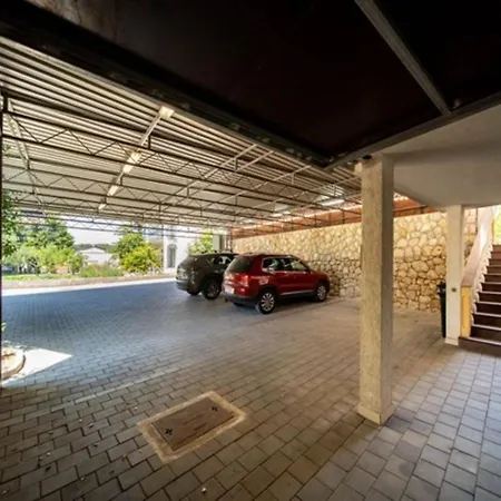 Foric -three Bedroom 3 Feriehus *